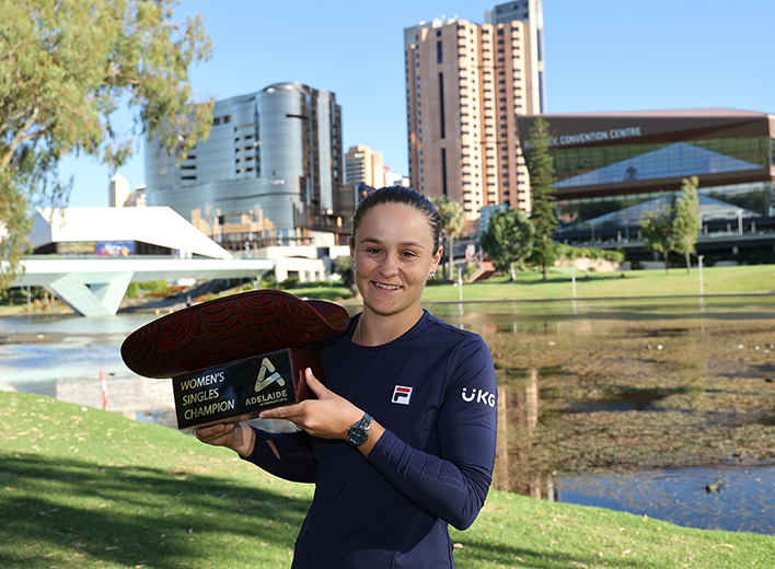 恭喜澳大利亚网球运动员阿什莉&middot;巴蒂（Ashleigh Barty）-- 2022年的完美启程